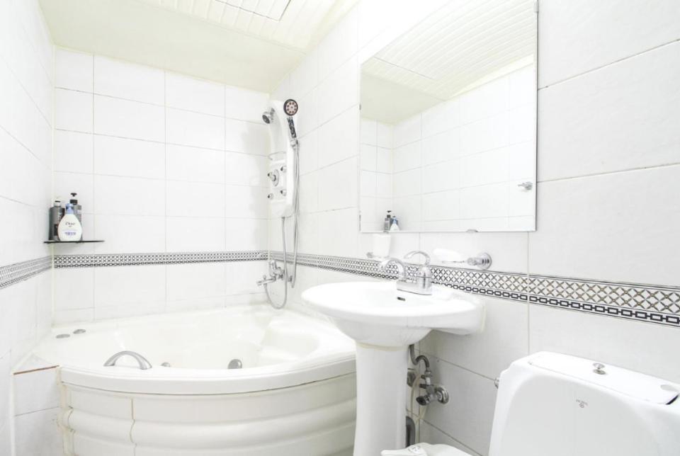 Couple Motel Сеул Экстерьер фото