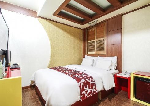Couple Motel Сеул Экстерьер фото